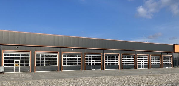 Sectional doors